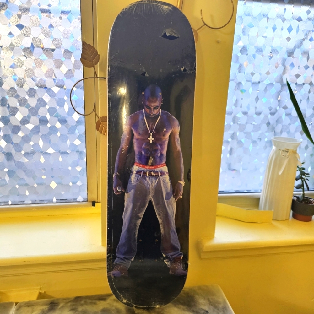 Supreme hologram Tupac skateboard deck